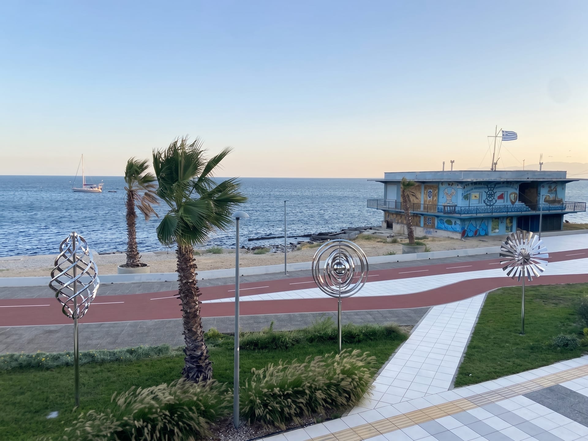 Κινητικά Γλυπτά Ανέμου (Kinetic Wind Sculptures)