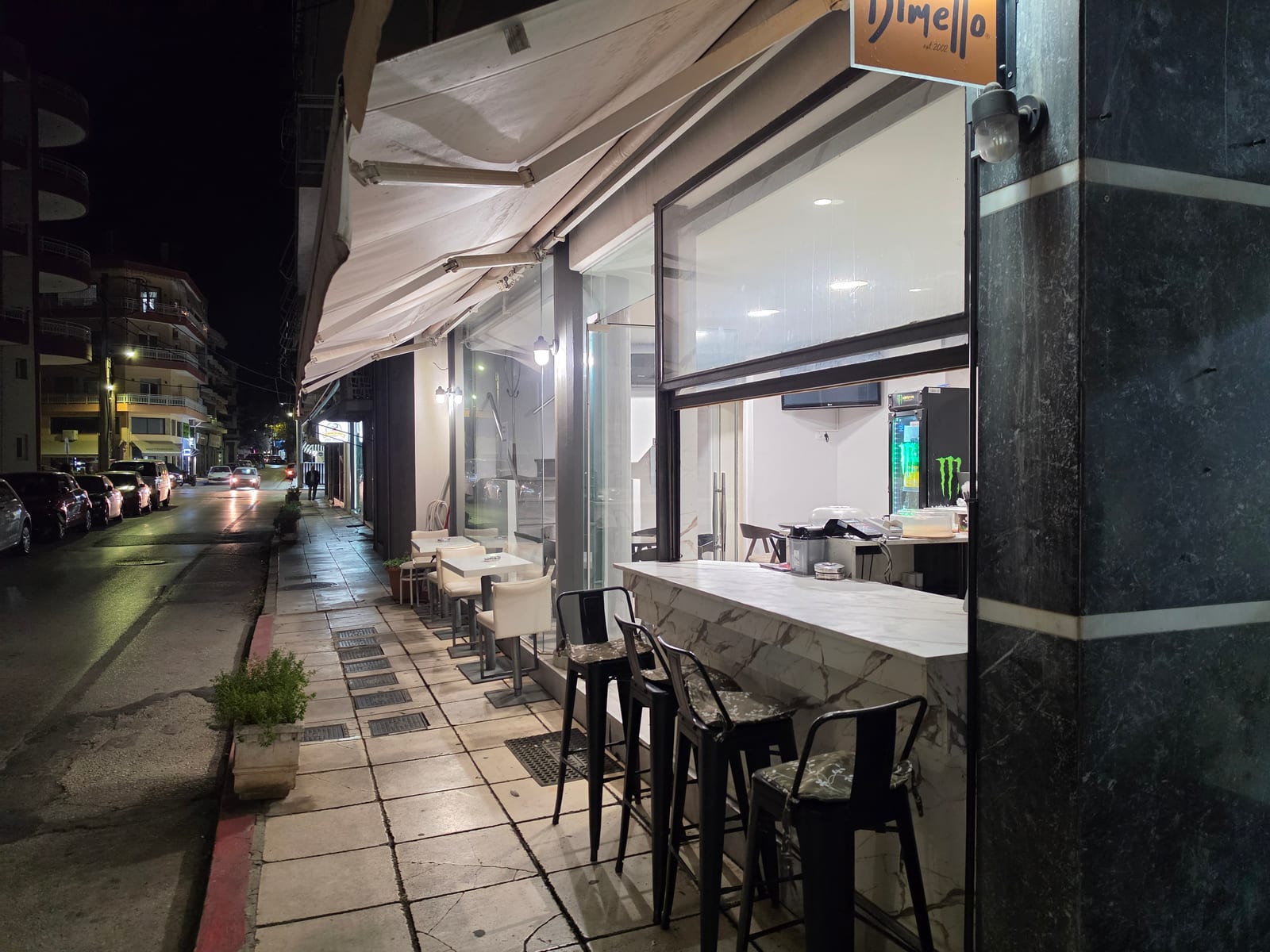 Public Cafe